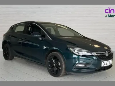 Used Vauxhall Astra Elite 150 HP (110 kW) 2017 Green Hatchback