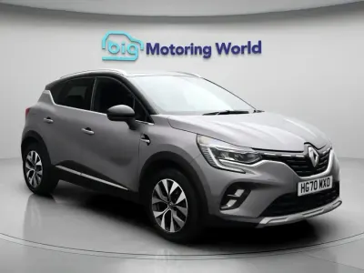 Used Renault Captur Version S 100 HP (73 kW) 2021 Grey/black SUV