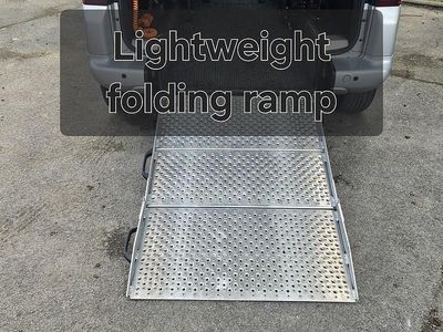 Used Citroën Berlingo Feel 100 HP (73 kW) 2017 Silver MPV