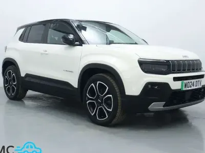 Begagnad Jeep Avenger Summit 114 kW (156 HK) 2024 SUV