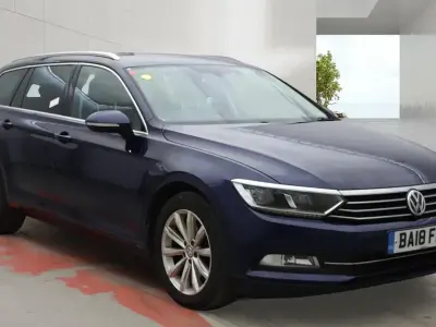 Used VW Passat Business 120 HP (88 kW) 2018 Atlantic blue Estate