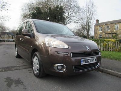 Used Peugeot TePee S 2013 Brown MPV