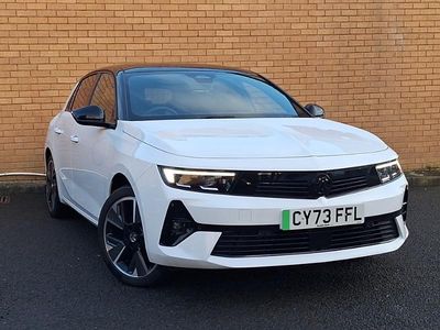 Used Vauxhall Astra Ultimate 114 kW (156 HP) 2024 White Hatchback