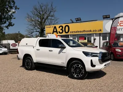 Usado Toyota HiLux 201 HP (147 kW) 2021 Branco Pickup