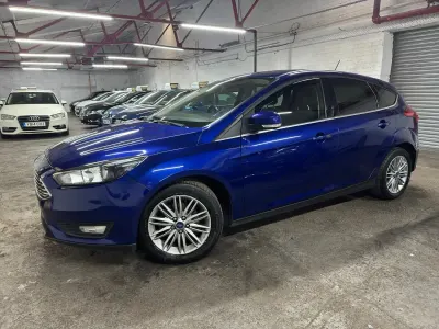 Used Ford Focus Zetec 125 HP (91 kW) 2018 Blue Hatchback