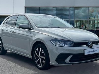 Used VW Polo Life 95 HP (69 kW) 2023 Ascot grey Hatchback