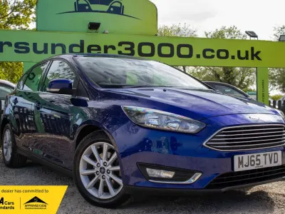 Begagnad Ford Focus Titanium 125 HK (91 kW) 2015 Blå Halvkombi