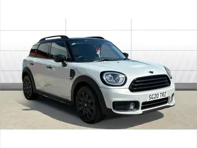 Używany Mini Cooper Countryman Classic 134 KM (98 kW) 2020 Biały SUV
