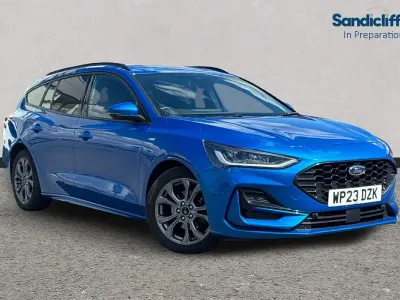 Used Ford Focus ST-Line 155 HP (114 kW) 2023 Blue Estate