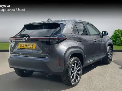 Used Toyota Yaris Cross Design 113 HP (83 kW) 2021 Grey SUV