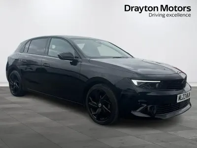Second-hand Vauxhall Astra S 130 CP (95 kW) 2023 Negru Hatchback