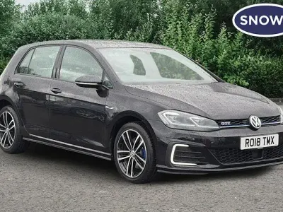 Usado VW Golf VII GTE 204 CV (150 kW) 2020 Utilitario
