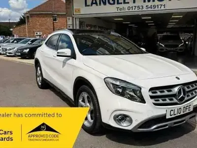Used Mercedes GLA200 2018 Polar white SUV