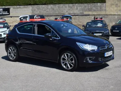 Used DS Automobiles DS4 120 HP (88 kW) 2015 Blue Hatchback