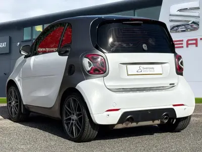 Used Smart ForTwo Coupé Brabus 90 HP (66 kW) 2016 White Coupe