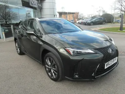 Usado Lexus UX Sport Design Packet 184 CV (135 kW) 2023 Verde SUV