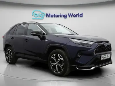 Used Toyota RAV4 Hybrid 306 HP (225 kW) 2023 Blue and black SUV