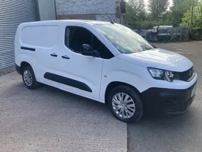 Used Peugeot Partner Premium 2022 White MPV
