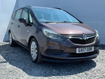 Used Vauxhall Zafira Tourer Design Edition 140 HP (102 kW) 2017 Brown MPV