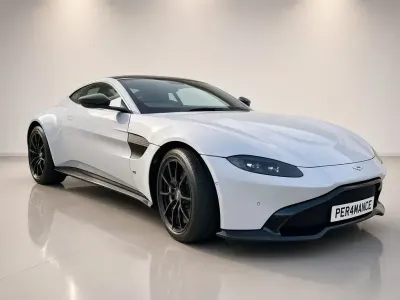 Used Aston Martin Vantage 510 HP (375 kW) 2018 White Coupe