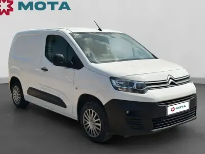 Used Citroën Berlingo 76 HP (55 kW) 2021 White MPV