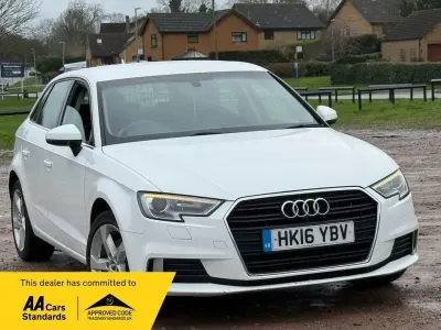 Used Audi A3 Sportback Sport 116 HP (85 kW) 2016 White Hatchback