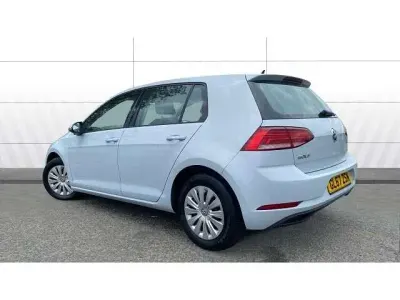 Usado VW Golf VII S 85 HP (62 kW) 2017 Prateado Citadino