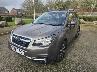 Usado Subaru Forester Premium 2016 Dourado SUV