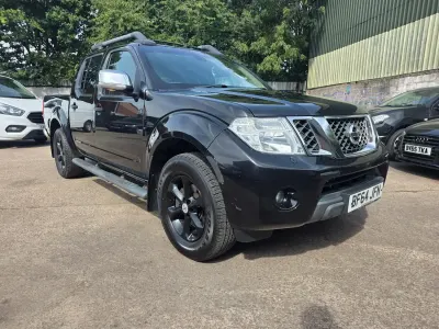 Used Nissan Navara Tekna 2014 Black Pickup