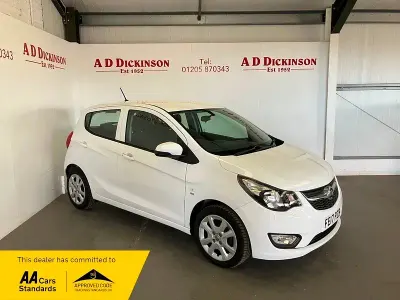 Used Vauxhall Viva 75 HP (55 kW) 2017 White Hatchback