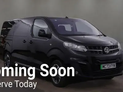 Second-hand Vauxhall Vivaro Ultimate 100 kW (136 CP) 2023 Negru Monovolum