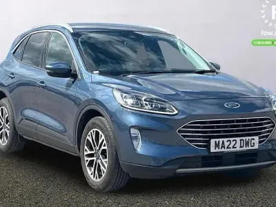 Usado Ford Kuga Titanium 150 CV (110 kW) 2022 Azul SUV