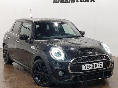 Usado Mini Cooper S Sport 192 CV (141 kW) 2019 Negro Utilitario