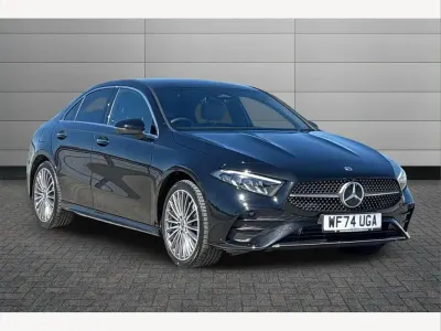 Begagnad Mercedes A250 AMG Line Premium 218 HK (160 kW) 2024 Svart Sedan