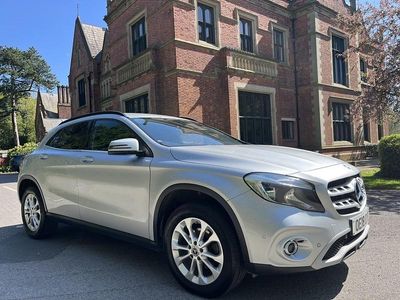 Used Mercedes GLA200 Executive 136 HP (100 kW) 2018 Silver SUV