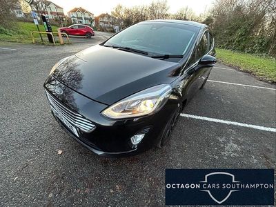 Used Ford Fiesta Titanium 100 HP (73 kW) 2019 Black Hatchback