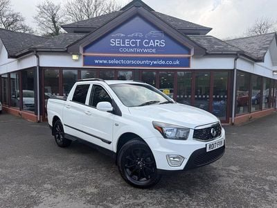 Used Ssangyong (KGM) Musso 178 HP (130 kW) 2017 White Pickup