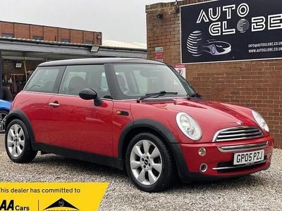 Used Mini Cooper Hatch 116 HP (85 kW) 2005 Red Hatchback