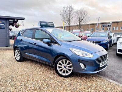 Used Ford Fiesta Titanium 120 HP (88 kW) 2018 Blue Hatchback