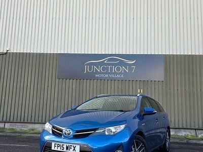 Used Toyota Auris Hybrid 2015 Blue Estate