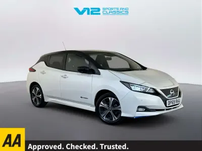 Begagnad Nissan Leaf Tekna 159 kW (217 HK) 2019 Vit Halvkombi