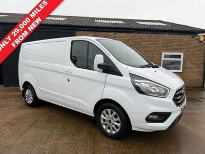 Used Ford Transit Custom Limited 130 HP (95 kW) 2022 White Van
