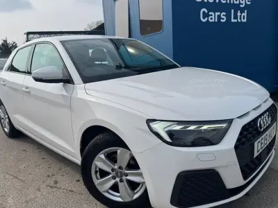 Used Audi A1 Sportback Design 116 HP (85 kW) 2019 White Hatchback