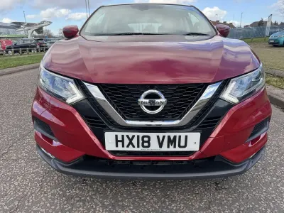 Używany Nissan Qashqai Acenta 115 KM (84 kW) 2018 Czerwony SUV