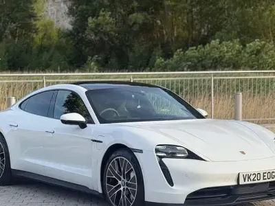 Used Porsche Taycan Performance Package 419 kW (571 HP) 2020 White Sedan