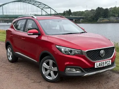 Used MG ZS Exclusive 106 HP (77 kW) 2020 Red SUV