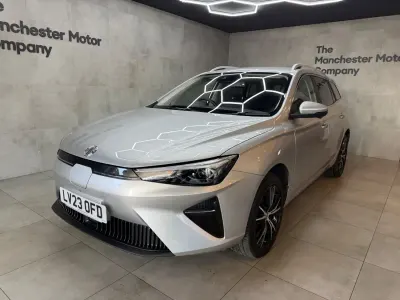 Usado MG MG5 EV Trophy 114 kW (156 CV) 2023 Plateado Familiar