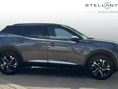Usado Peugeot 2008 GT 129 HP (94 kW) 2023 Cinzento SUV