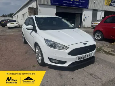 Used Ford Focus Titanium X 125 HP (91 kW) 2016 White Hatchback