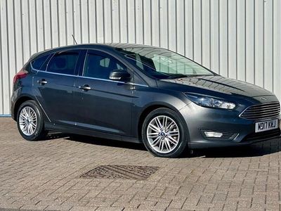 Used Ford Focus Zetec 120 HP (88 kW) 2017 Hatchback